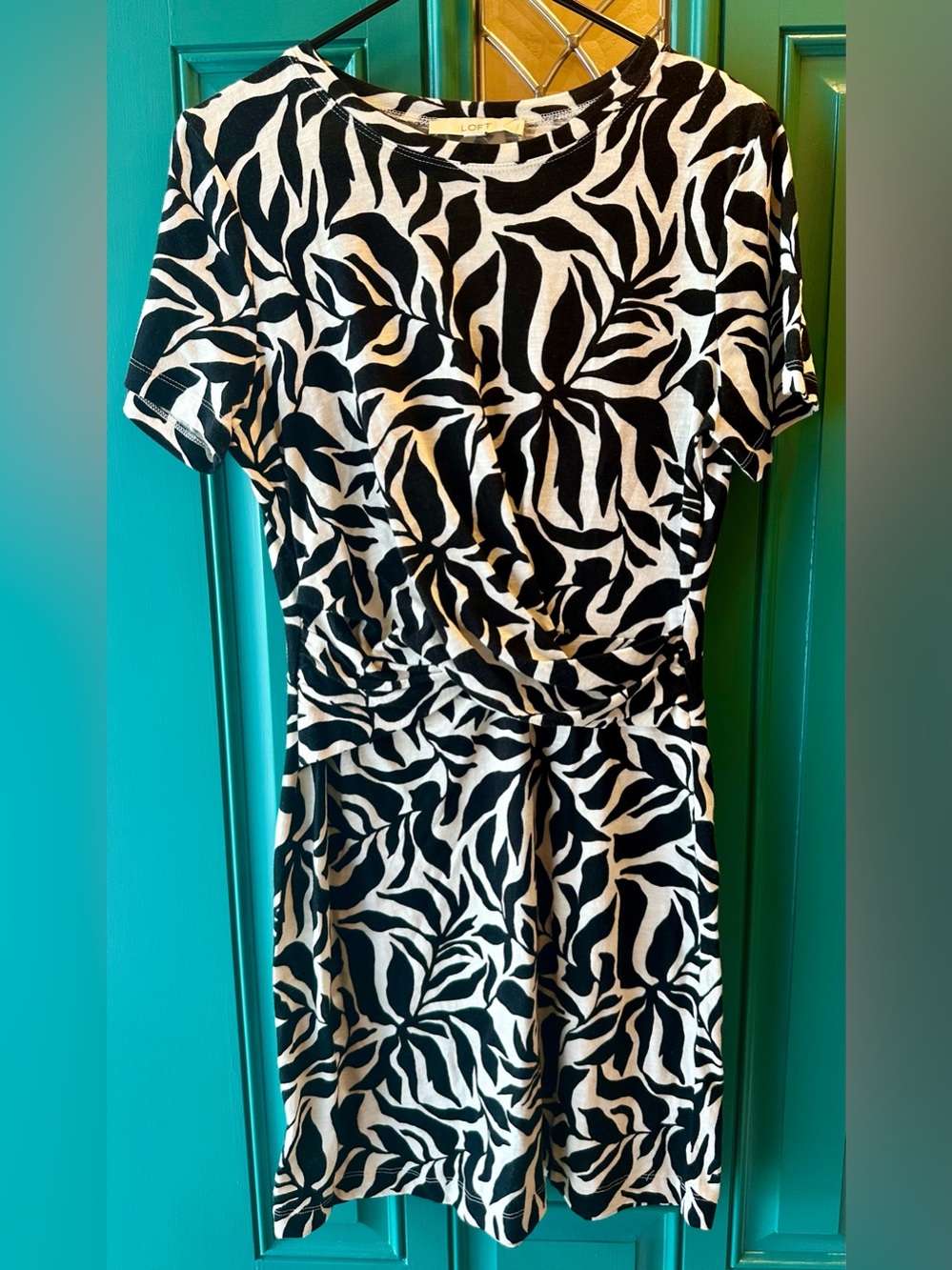 Loft Black White Tropical Palm Leaf Faux Wrap Dress Sz Medium Short Sleeve
